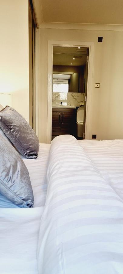 Double King Suite, Canary Wharf Waterfront 런던 외부 사진