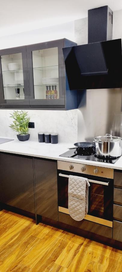 Double King Suite, Canary Wharf Waterfront 런던 외부 사진