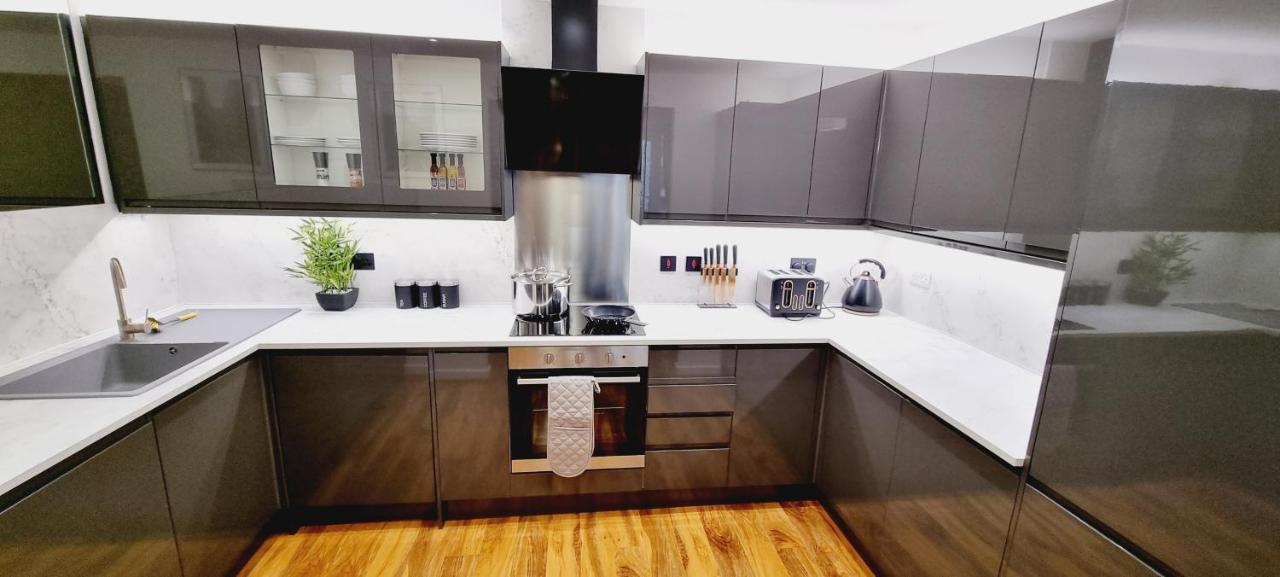 Double King Suite, Canary Wharf Waterfront 런던 외부 사진