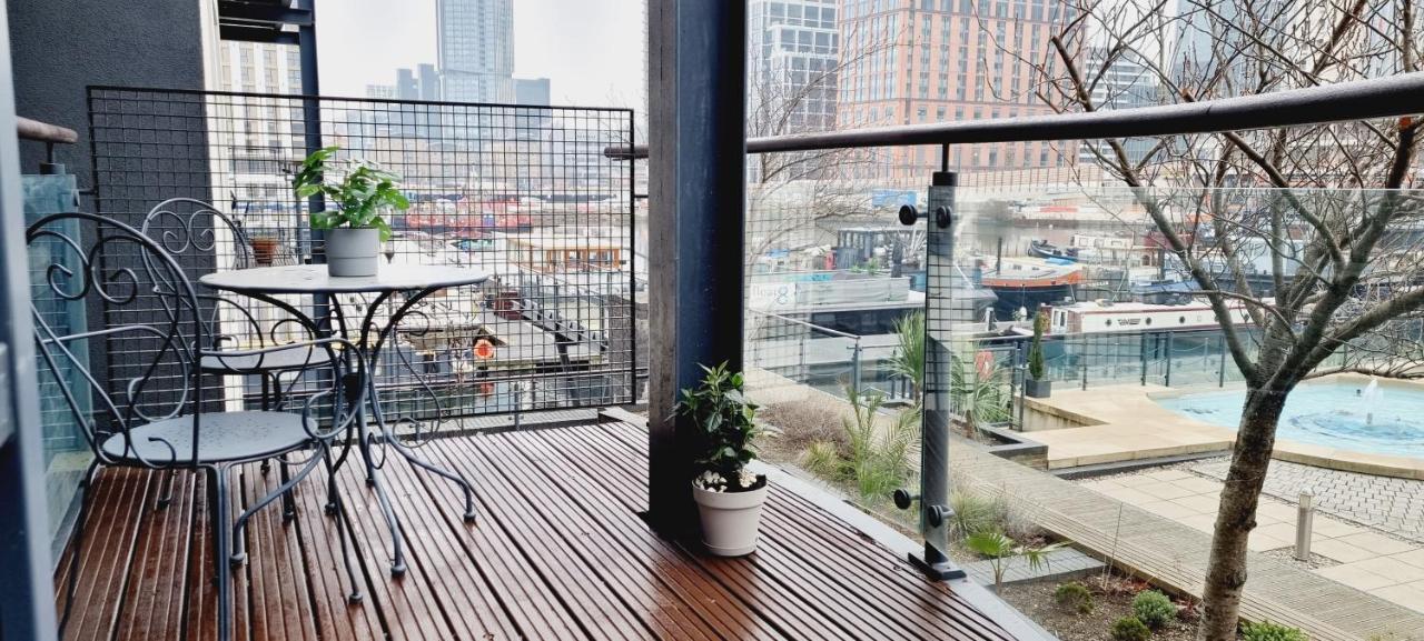 Double King Suite, Canary Wharf Waterfront 런던 외부 사진